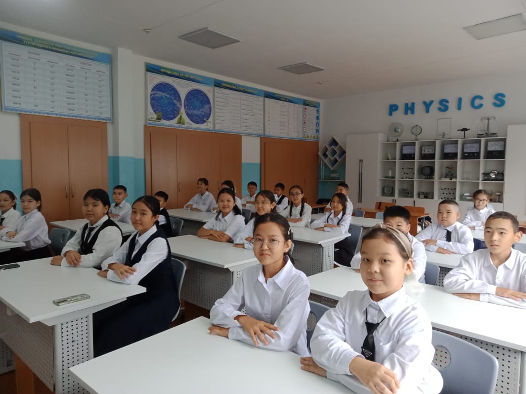 Құқық – қоғам негізі!  тақырыбында тәрбие сағаты өткізілді