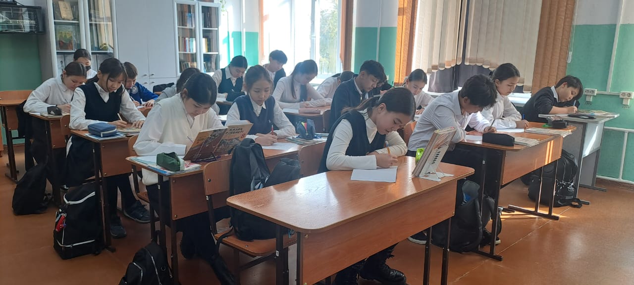 Сайлауға байланысты  диктант жазу жұмысы өткізілді